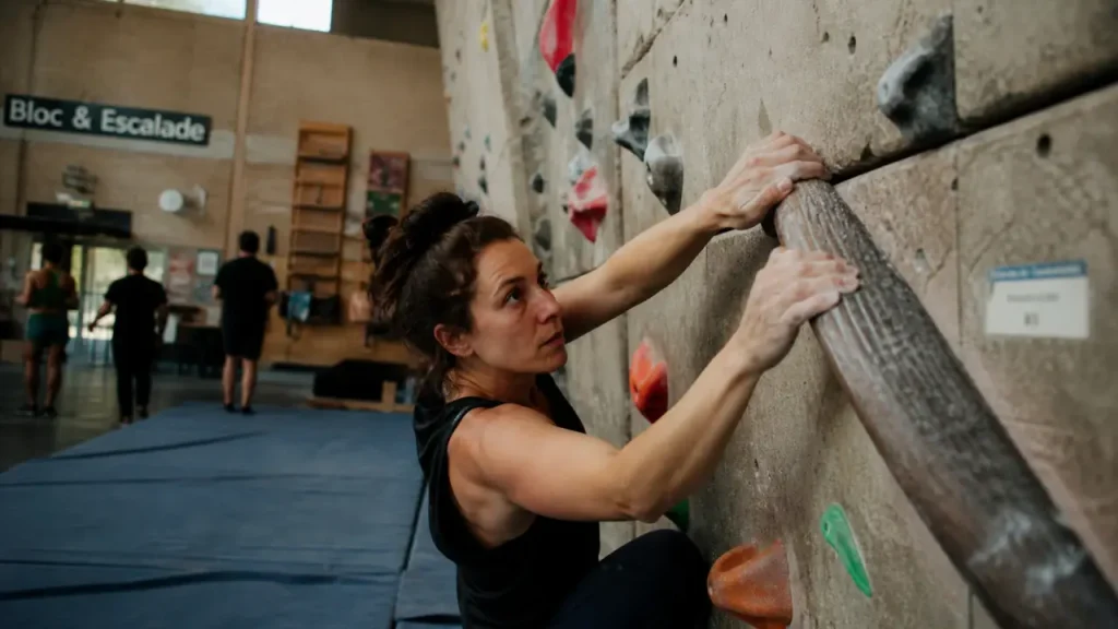 Activités sportives Avignon : escalade indoor, adulte et mur de blocs