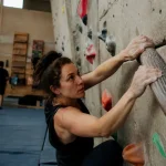 Activités sportives Avignon : escalade indoor, adulte et mur de blocs